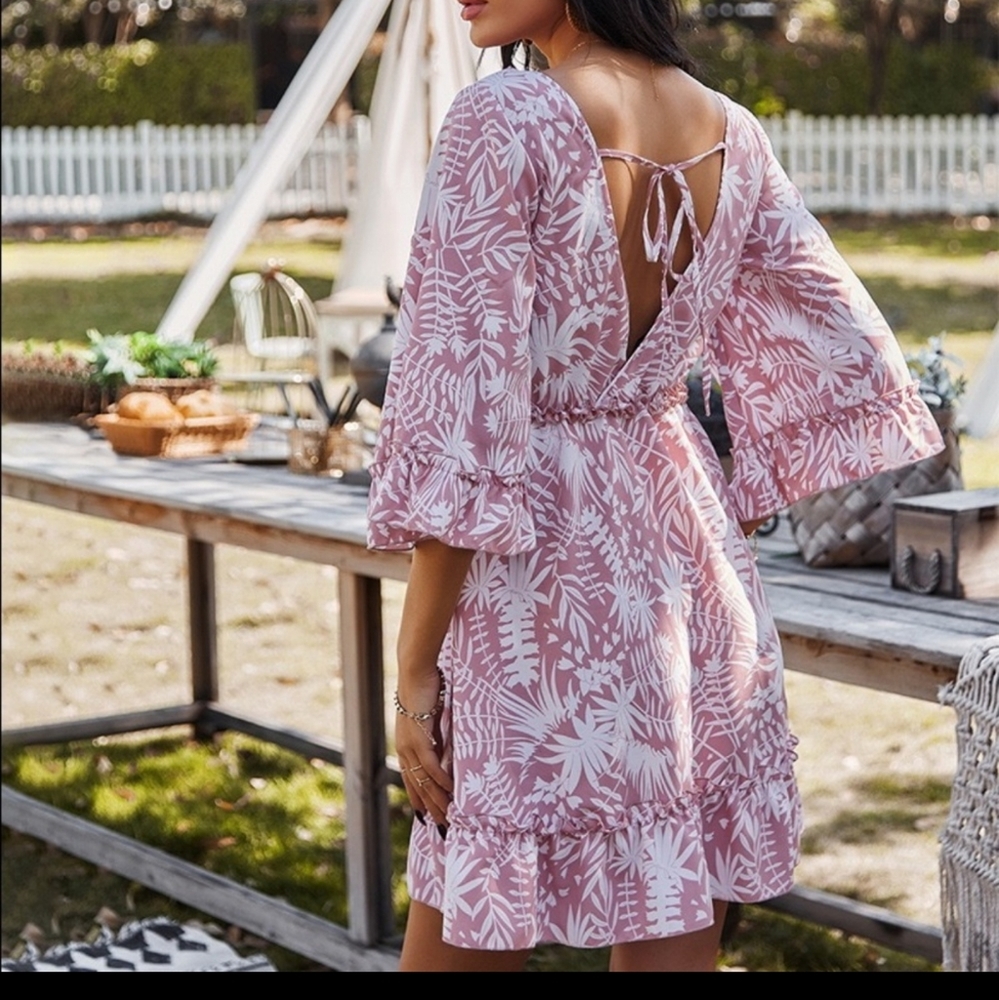 Mauve/White Floral V-Neck Mini Dress - Picture 3 of 4